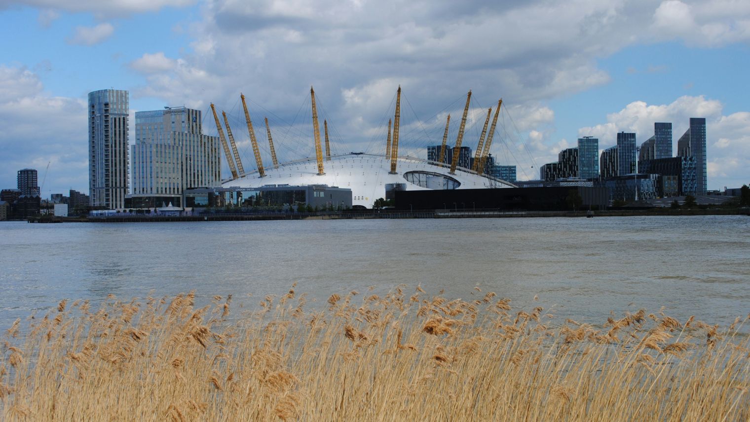 Photo across the Thames of the O2 arena