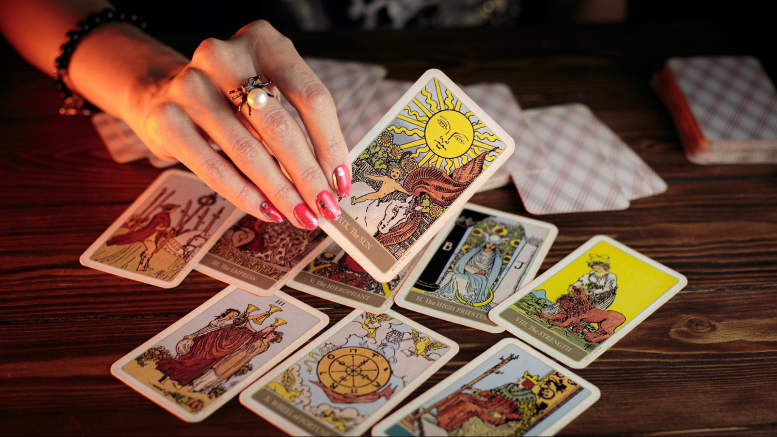 tarot card reader